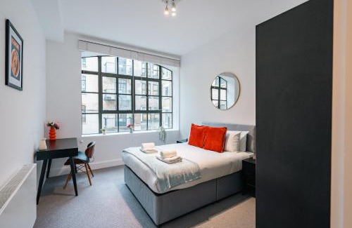 Clerkenwell Apartment | Stylish 2-Bedroom Flat with Balcony in Clerkenwell