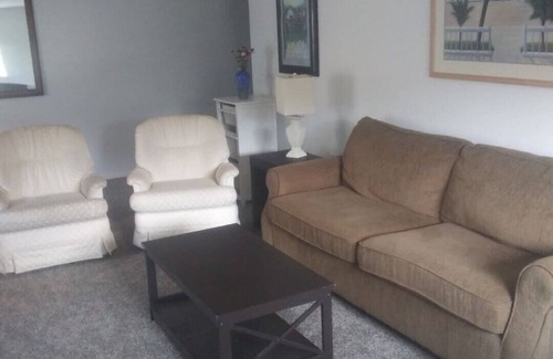 Lincoln Heights House | Stylish 2bd lower level apt in newer constructed south hill home