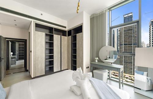 Jumeirah Lake Towers Apartment | Stylish 2BR in Royal MBL
