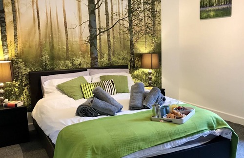 Wigan House | Stylish 3 Bedroom House Only 5 Mins From M6/m58
