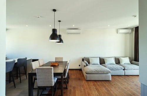 Avlabari Apartment | Stylish 3BR Duplex in Avlabari - By Wehost