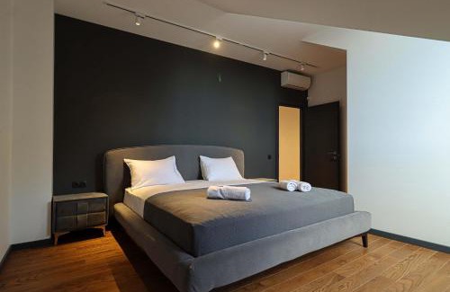 Avlabari Apartment | Stylish 3BR Duplex in Avlabari - By Wehost