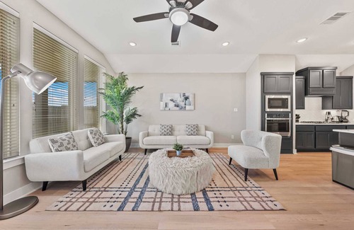 Clodine House | Stylish 3BR Home|With Gourmet Kitchen|30-Night Min|Mainfloor Bedroom #42288