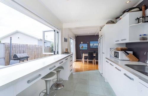 Whangamata House | Stylish 3BR Retreat Centrally Located Near Beach & Town