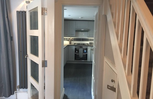 Brighton House | Stylish 4-Bedroom Victorian Home – Light, Spacious & Perfectly Located