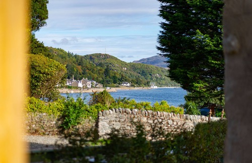 Tighnabruaich House | Stylish, 5 star venue with stunning views, perfect for special celebrations
