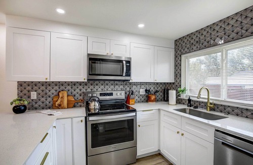 Allen House | Stylish Allen Home near Watters Creek Village