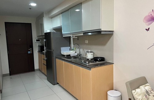 Dasmarinas Village Apartment | Stylish and Elegant Suite 33C