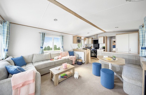 Ludchurch House | Stylish and modern 12ft-wide caravan with one double and one twin.