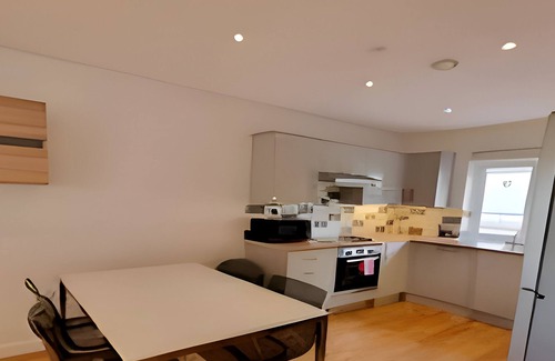 Chatham Apartment | Stylish and Modern 2-bedroom apartment with a contemporary theme, located in the heart of Chatham