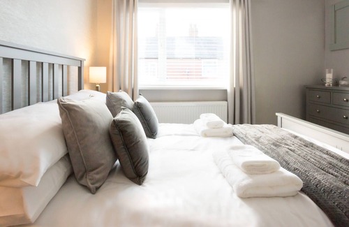 Chapeltown House | Stylish and Modern 3 bedroom house