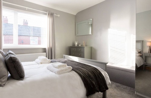 Chapeltown House | Stylish and Modern 3 bedroom house