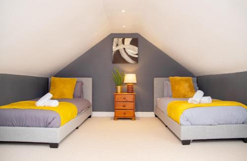 Ipswich Apartment | Stylish and Spacious 3-Bed House Free Parking