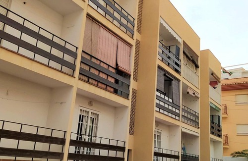 Calahonda Apartment | Stylish apartment in Calahonda by the beach