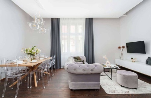 Stare Miasto Apartment | Stylish apartment in the heart of Main Square