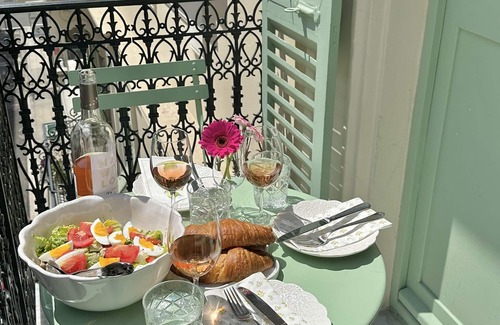 Centre Ville-Gare Apartment | ✪ Stylish apartment near the beach in the heart of Nice ✪