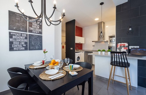 Extramurs Apartment | Stylish Attic in Valencia Centre by Florit Flats