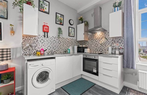 Birmingham City Centre Apartment | Stylish Birmingham Apartment with Fast WIFI