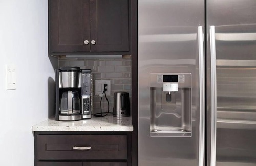 Everett House | Stylish Boston-Area Duplex - Free Parking, Yard, Comfortable Stay