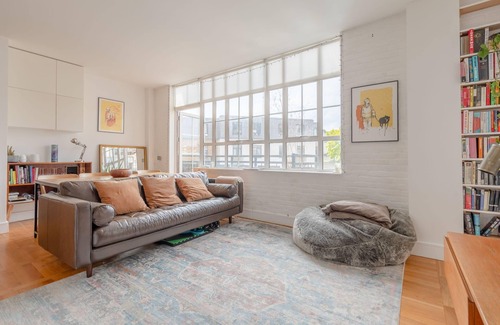 Southwark Apartment | Stylish & Bright 1BD Flat - Peckham