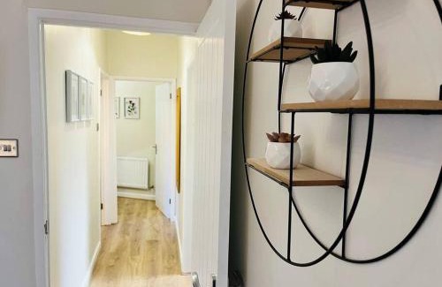Adamsdown Apartment | Stylish Central Apartment