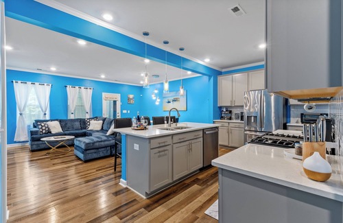 Northeast Raleigh House | Stylish & Central Townhome in the Heart of Raleigh