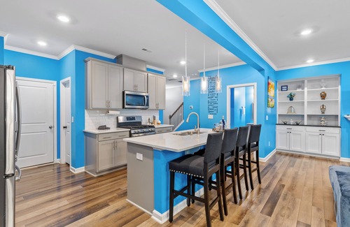 Northeast Raleigh House | Stylish & Central Townhome in the Heart of Raleigh