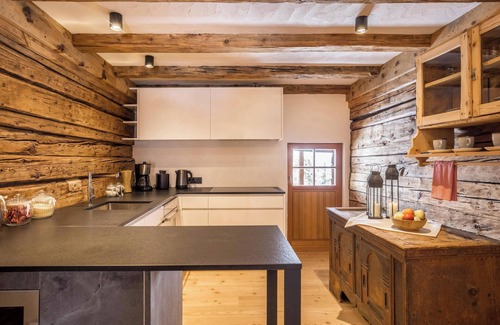 Sorafurcia Ski Chalet | Stylish Chalet "Obereggeralm" with Mountain View, Wi-Fi, Balcony & Garden