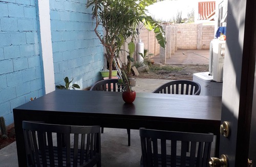 Oranjestad House | Stylish, clean and relaxing home