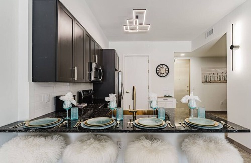 Fort Lauderdale Apartment | Stylish Condo - Kosher Style Apartment