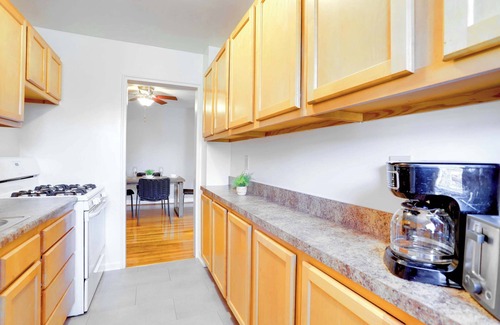 Northeast Alexandria Apartment | Stylish Corporate Apartment in Alexandria