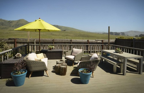 Bodega Bay House | Stylish Cottage at Wrights Beach - Views of Ocean, Gardens and Rolling Hills