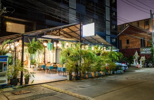 Chang Phueak House | Stylish Deluxe Twin | Perfect for Shared Stay