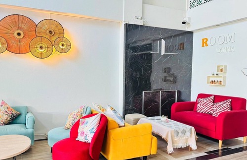 Chang Phueak House | Stylish Deluxe Twin | Perfect for Shared Stay