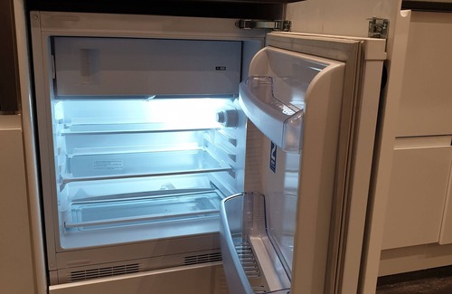 Filton Apartment | Stylish detached studio with a wet room, Satellite TV & other amenities 😀