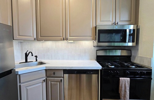 Uptown Condo | Stylish downtown Denver studio in walkable neighborhood.