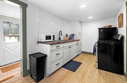 McCall House | Stylish Downtown McCall Cottage