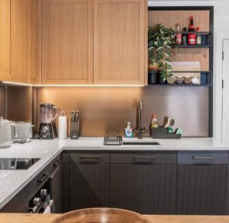 Wapping Apartment | Stylish flat in East London Ideal Urban Retreat Pass the Keys