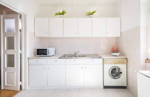 Campo Pequeno Apartment | Stylish flat in the heart of Lisbon