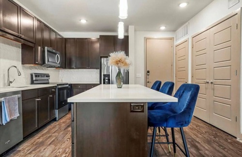 Frisco Square Apartment | Stylish Frisco 2BR 2BA - WiFi, Gym, Pool - Vacation and Corporate Ready