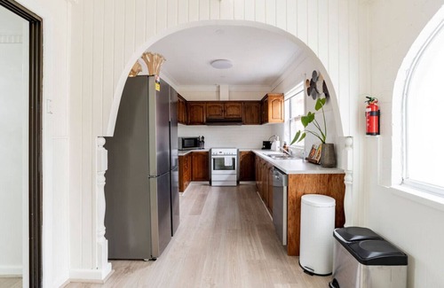 Wollongong CBD House | Stylish Heritage Home 10mins walk to Hospital