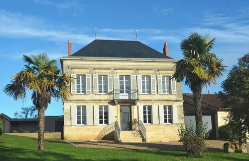 Grand Cubzaguais House | Stylish historical home in the Bordeaux vineyard