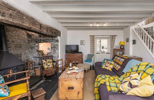 Harlech House | Stylish home from home with great views