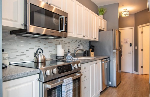 Belltown Condo | Stylish Home in the Heart of Seattle!