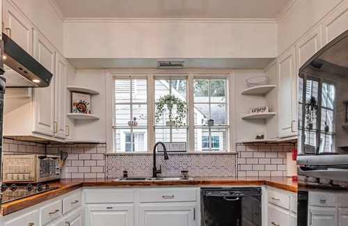 Fondren House | Stylish Home in Vibrant Fondren Neighborhood