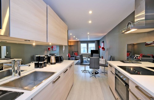 Central Aberdeen Apartment | Stylish home near Aberdeen station