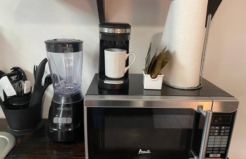 Northeast Miami Hotel | Stylish Hotel Room in the Heart of Miami - 1Z