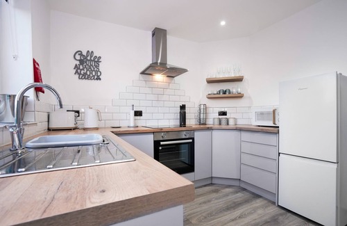 Colchester House | Stylish House - Cowdray Avenue, Colchester