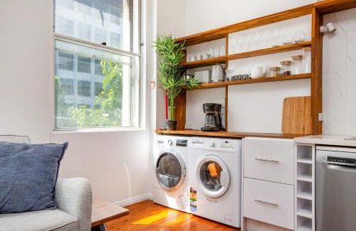 Ultimo Apartment | Stylish Inner City 2-Bed Unit by Fig Lane Park