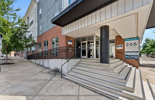 Downtown Memphis Apartment | Stylish Loft | 9 min walk to Orpheum